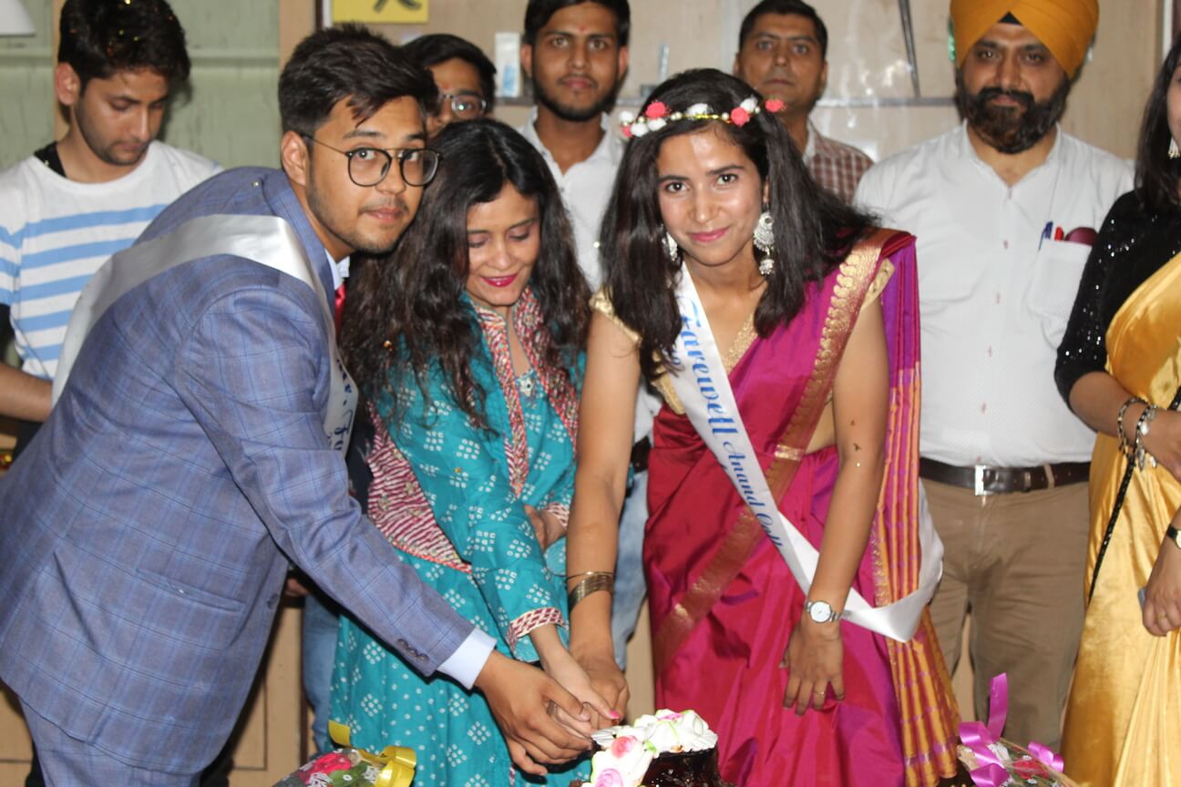 FAREWELL PARTY-2K19 @Anand College of Pharmacy